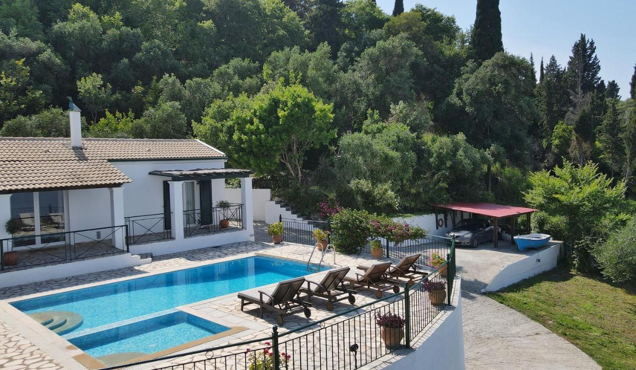 Villa Boukari Chlomos Extérieur photo
