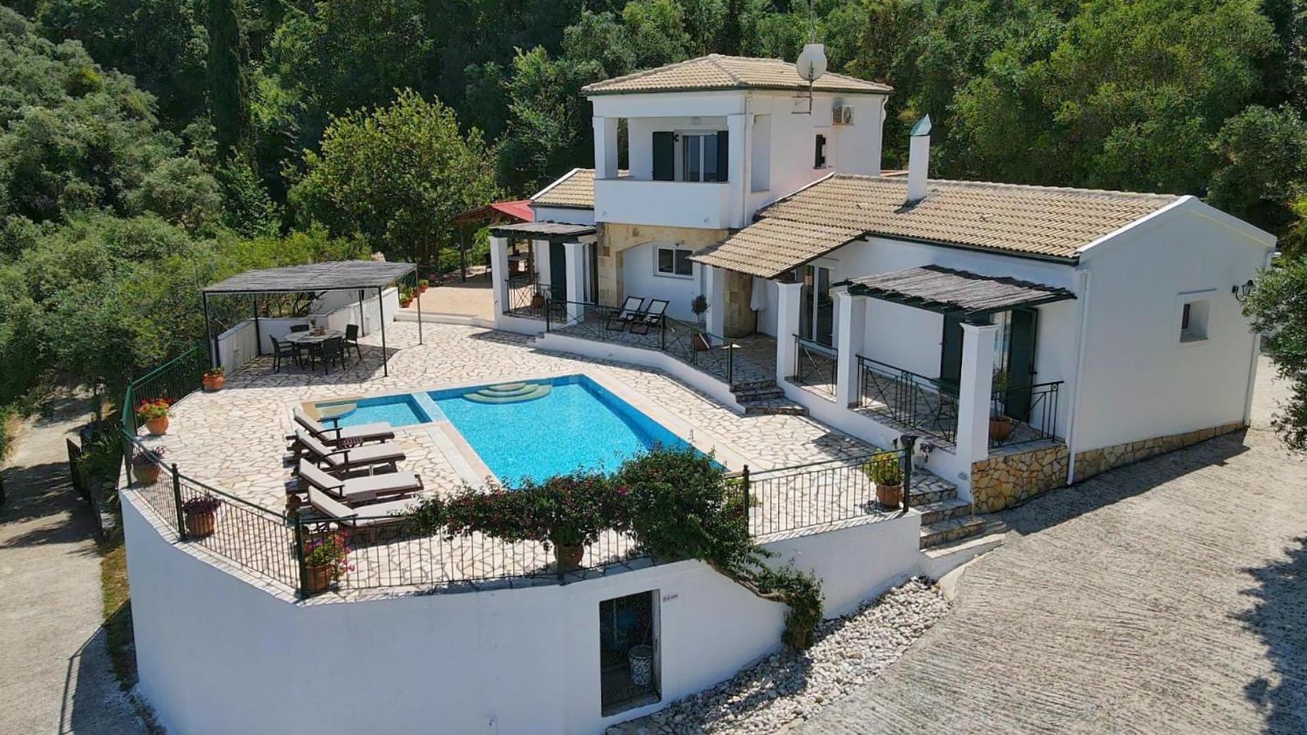 Villa Boukari Chlomos Extérieur photo
